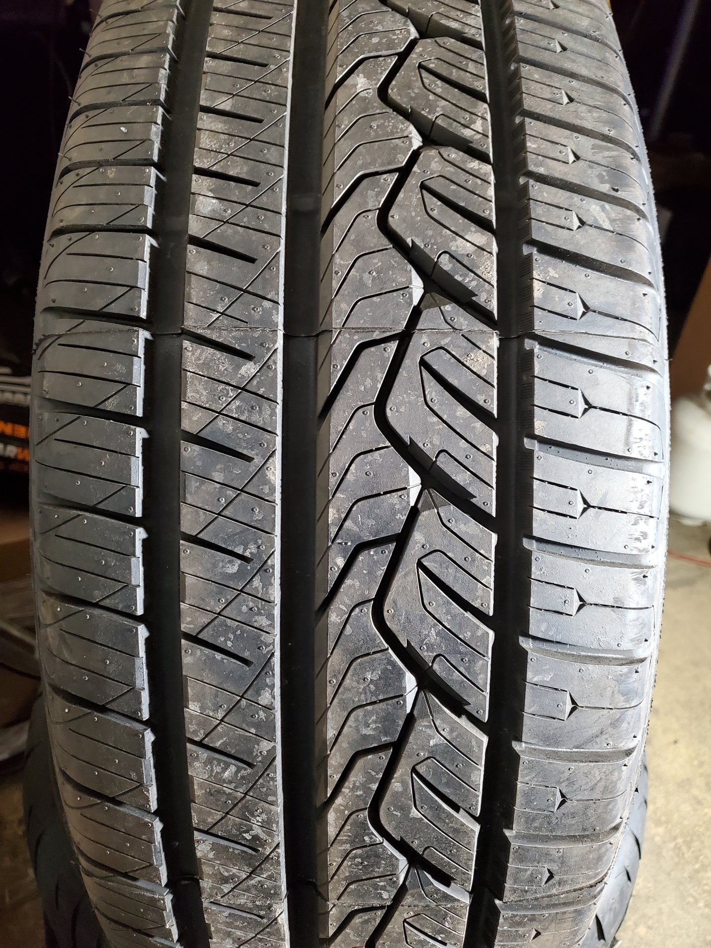 NITTO NT421Q BSW P 265 60 18 114V ALL SEASON TIRE 210720