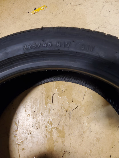 PIRELLI CINTURATO P7 BSW P 225 45 17 91Y UHP TIRE 2040300