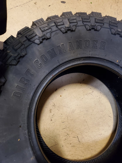 2 CENTENNIAL DIRT COMMANDER M/T BSW LT 35 12.5 17 121Q 12PLY MUD TCD1735125F