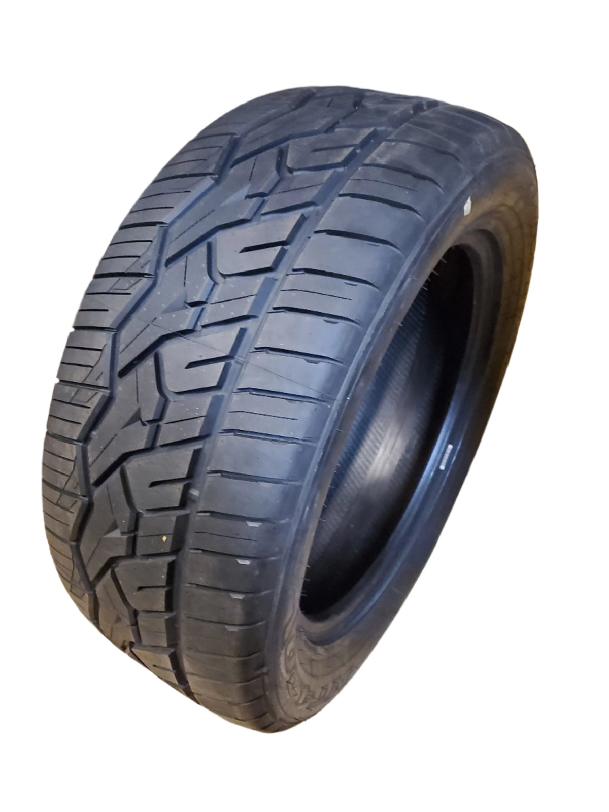 NITTO NT420V BSW P 285 50 20 116V XL ALL SEASON TIRE 207640
