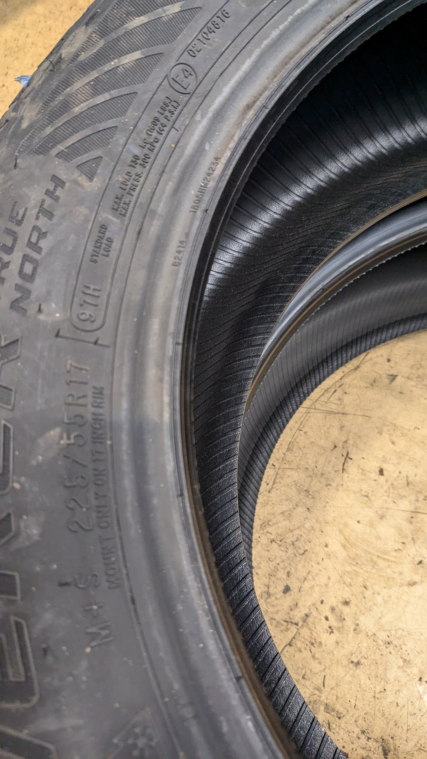COOPER DISCOVERER TRUE NORTH BSW P 225 55 17 97H WINTER TIRE 166182004