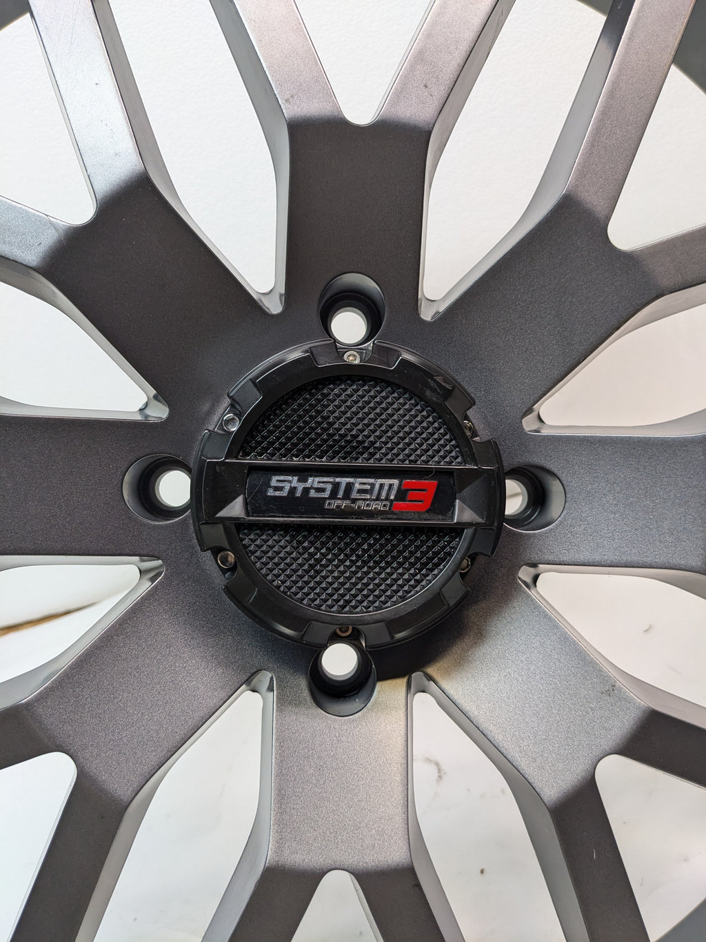 SYSTEM 3 OFF-ROAD ST-3 SIMULATED BEADLOCK WHEEL 24X6.5 ET:+10 SH957 4X5.5