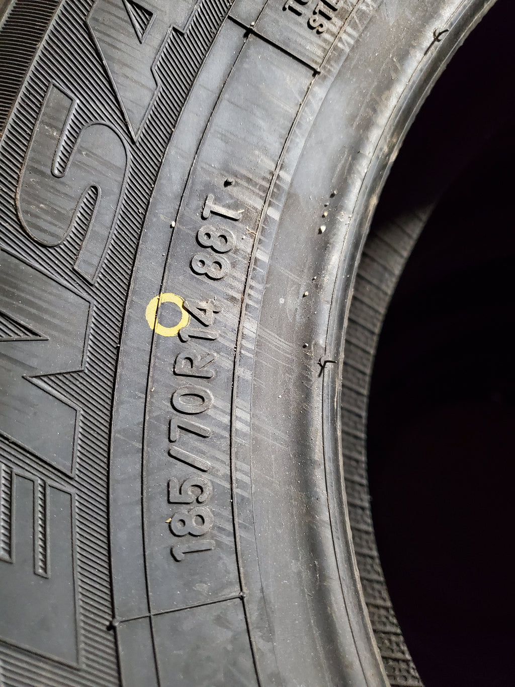 NOS TOYO EXTENSA A/S II BSW P 185 70 14 88T ALL SEASON TIRE 148350