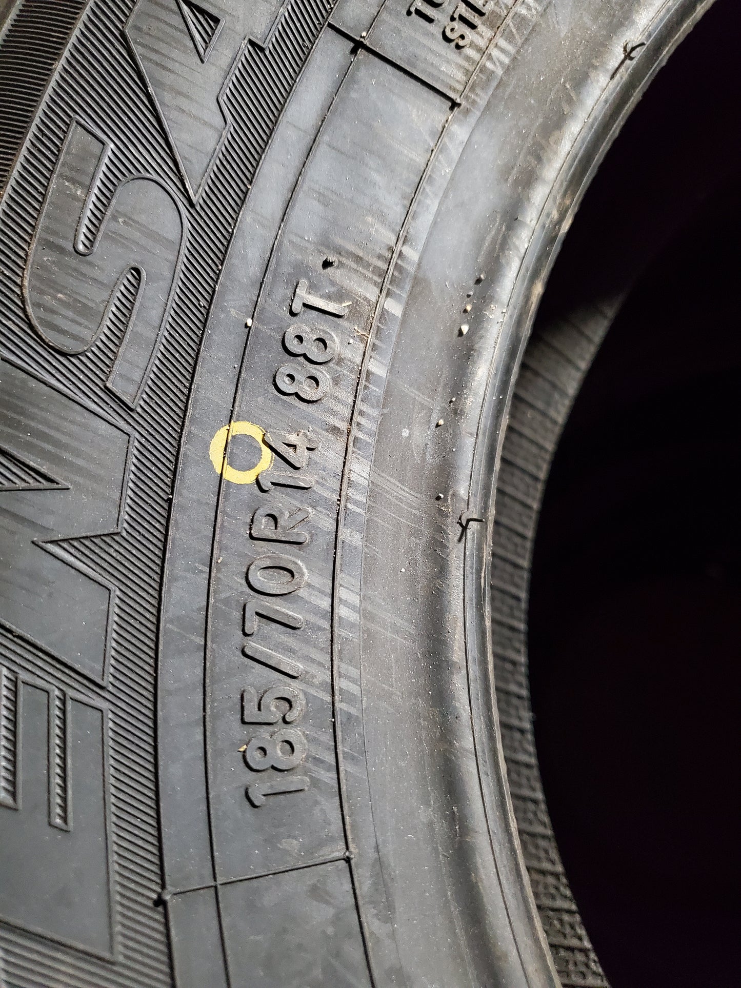 NOS TOYO EXTENSA A/S II BSW P 185 70 14 88T ALL SEASON TIRE 148350