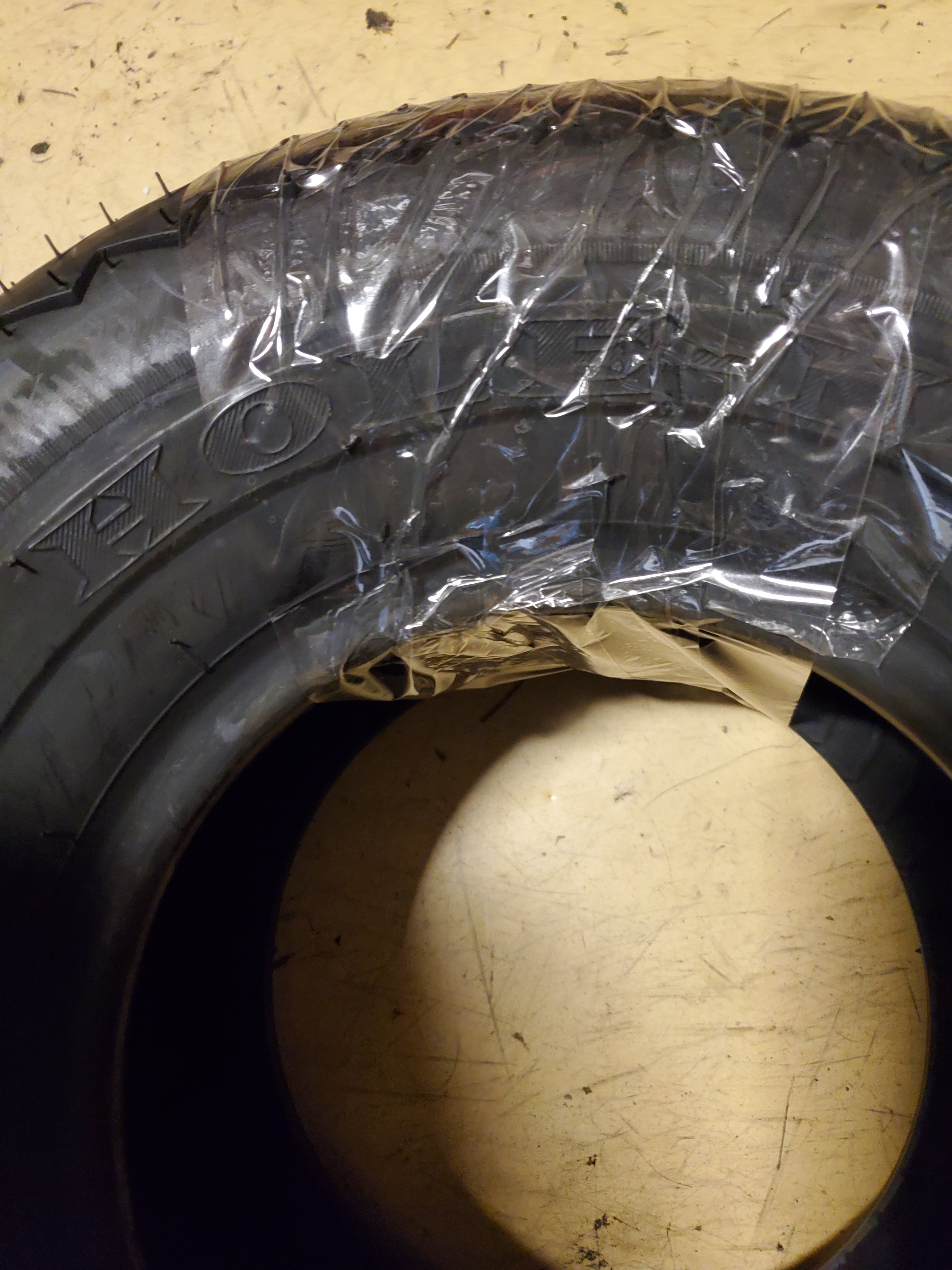 KENDA HOLE N-1 K389 BSW 18 8.5 8 4PLY GOLF CART TIRE 103890868B1
