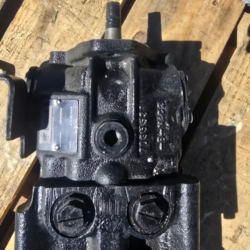 REMANUFACTURED BOBCAT HYDRAULIC TANDEM DRIVE PUMP 7001072REM