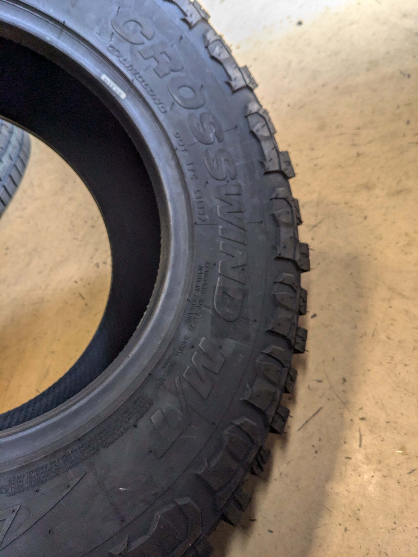 LINGLONG CROSSWIND M/T BSW LT 31 10.5 15 109Q 6PLY MUD TERRAIN TIRE 221007037