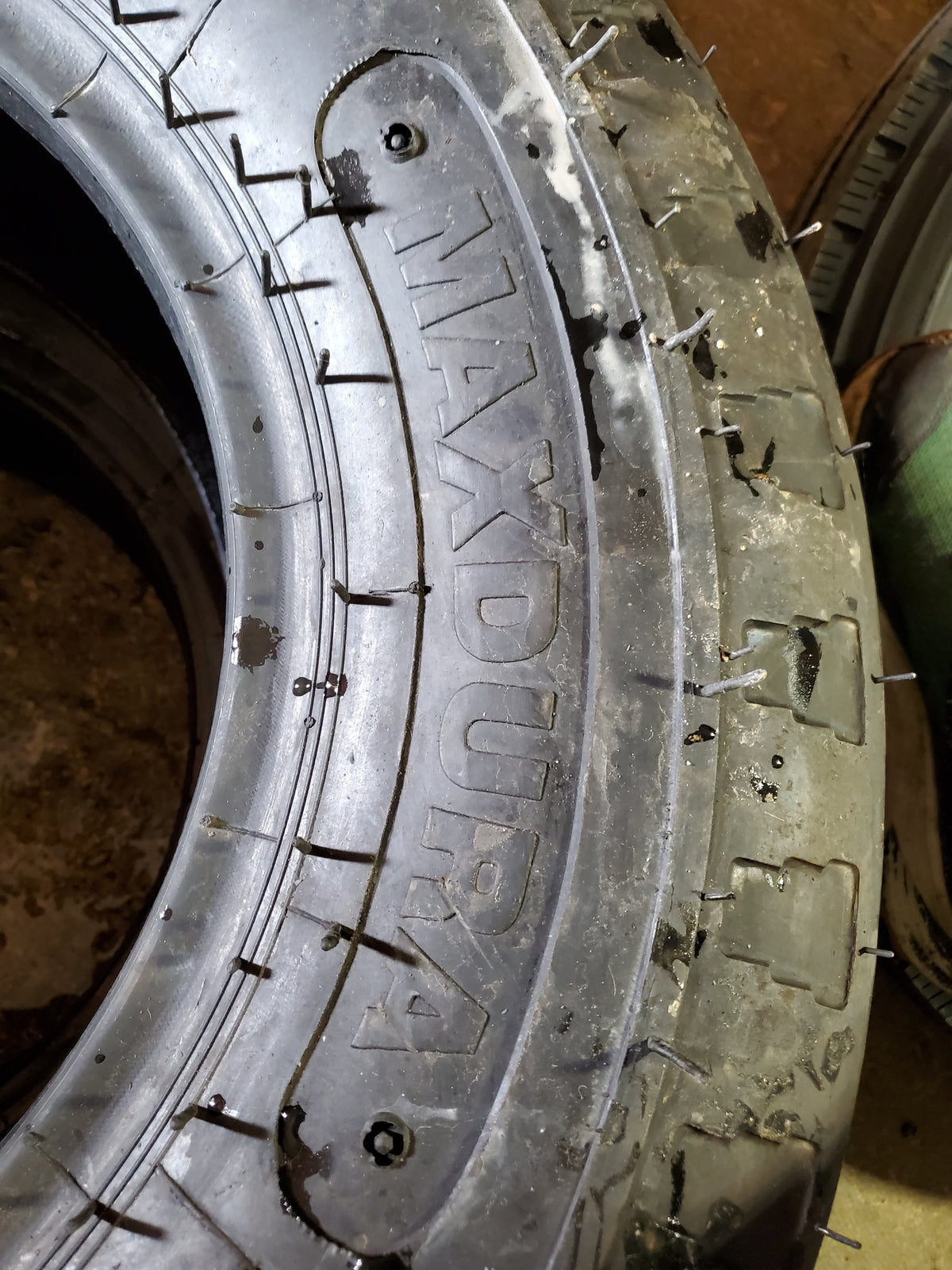MAXDURA 4600 BSW  11L 16 116A8 12PLY INDUSTRIAL TIRE 058117625