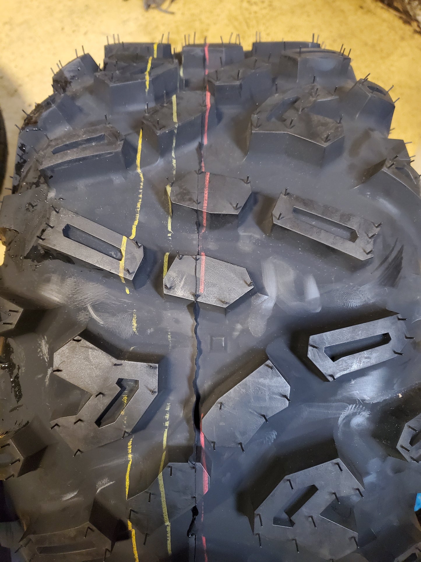 AMS BLACKTAIL BSW 26 11 12 67J 6PLY ATV/UTV TIRE 12623611