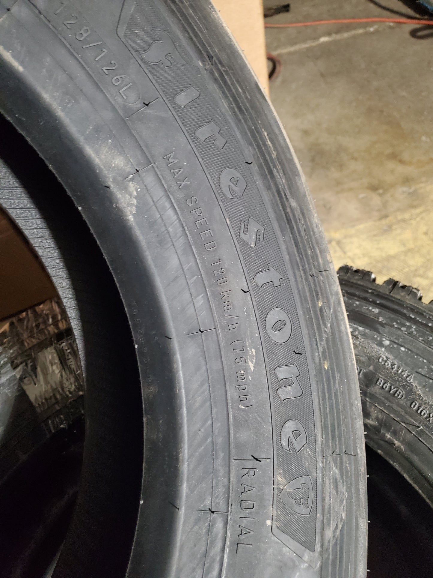 FIRESTONE FS561 BSW LT 225 70 19.5 129L 14PLY COMMERCIAL TIRE 248426