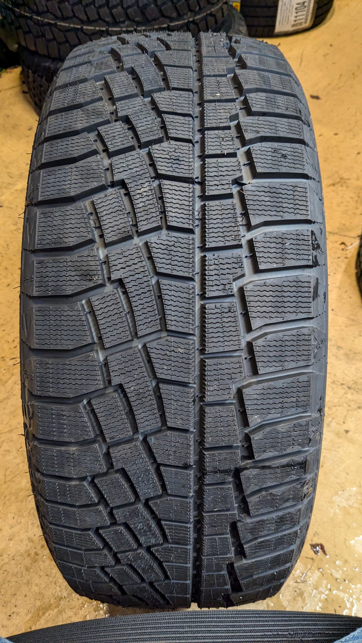 COOPER DISCOVERER TRUE NORTH BSW P 265 50 20 107T WINTER TIRE 166194004