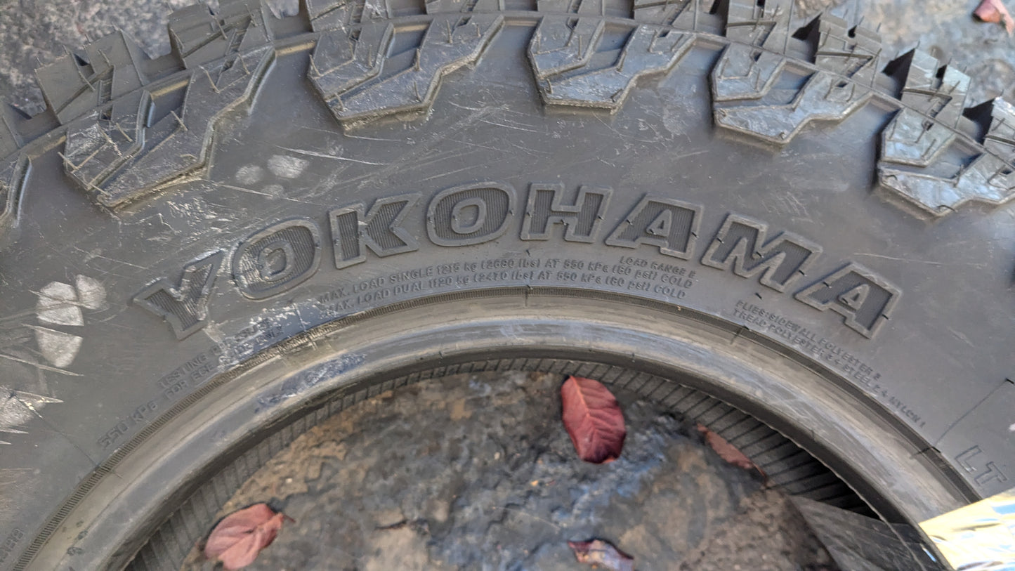 2 YOKOHAMA GEOLANDER A/T XD BSW LT 225 75 16 115/112Q 10PLY TIRE 110117102