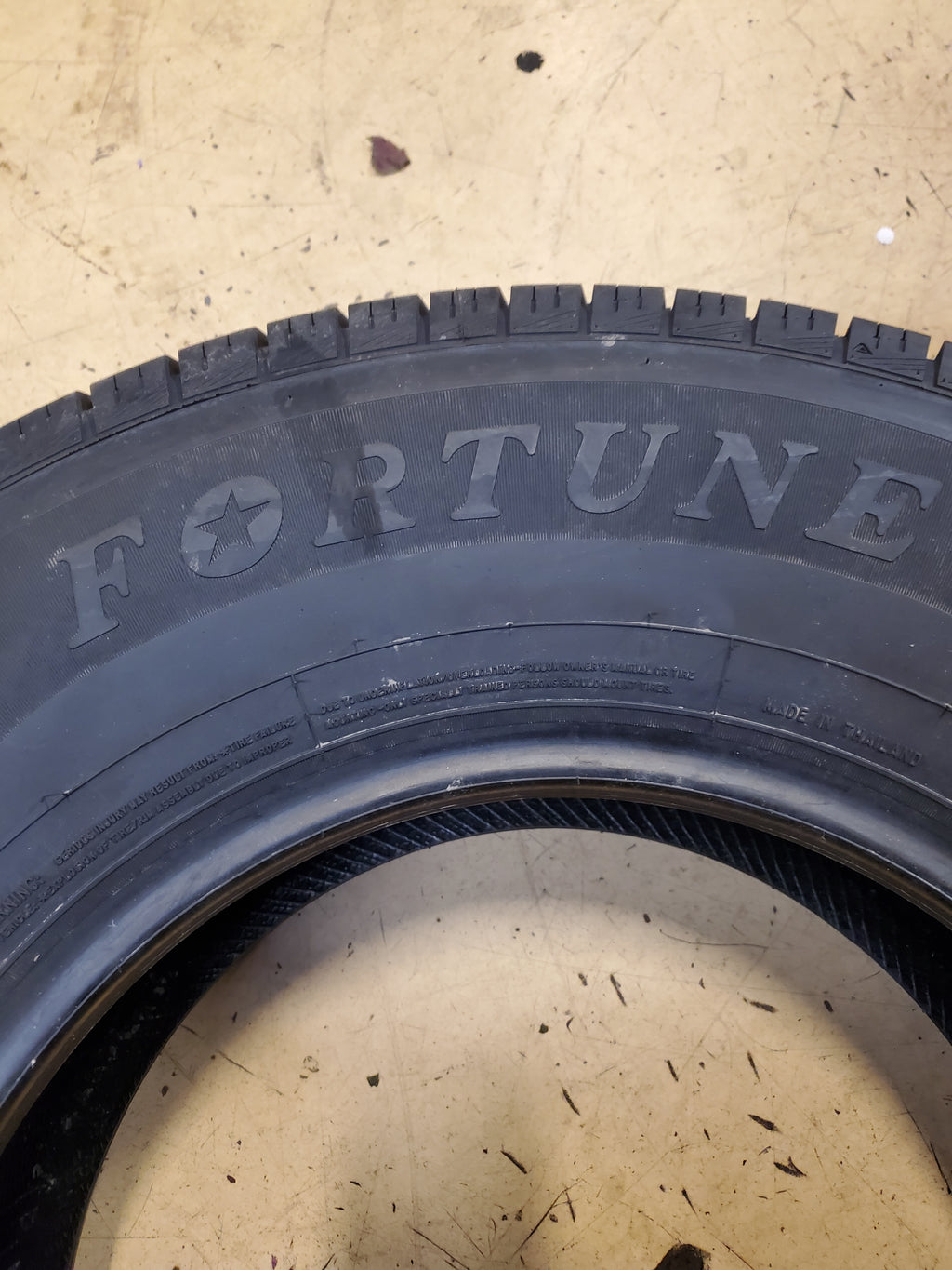 FORTUNE TORMENTA H/T FSR305 LT 235 75 15 104/101S 6PLY HIGHWAY TIRE 9235030404
