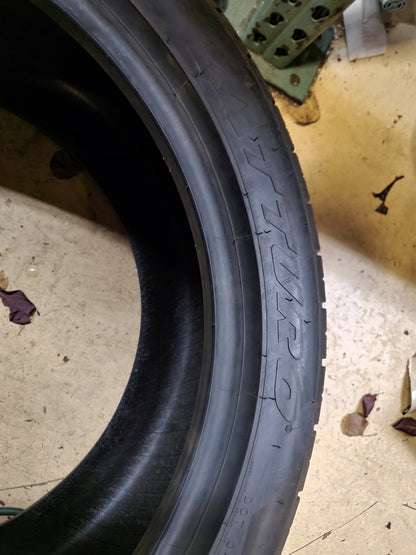 ATTURO AZ850 BSW P 235 40 20 11Y XL UHP TIRE AZ850BCJR2PA