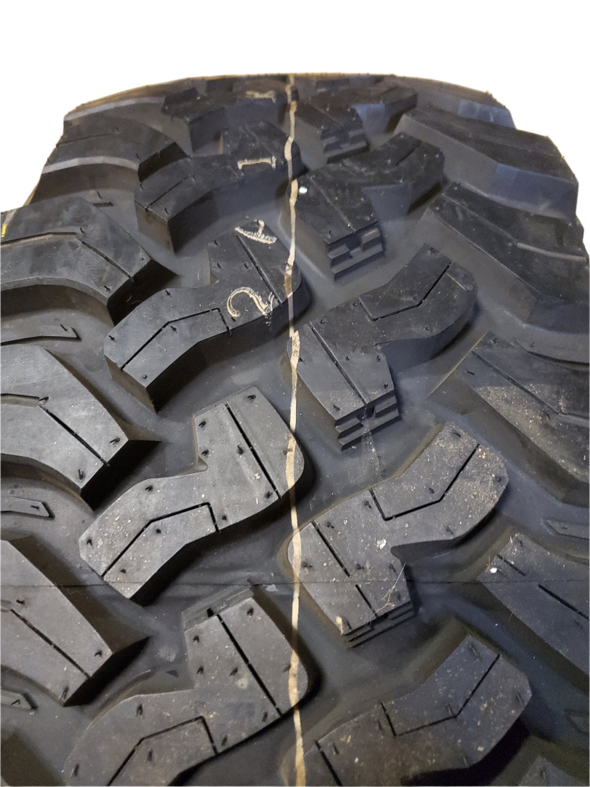 NOS FALKEN WILDPEAK MT01 BSW LT 37 13.50 20 127Q 10PLY MUD TERRAIN TIRE 28516951