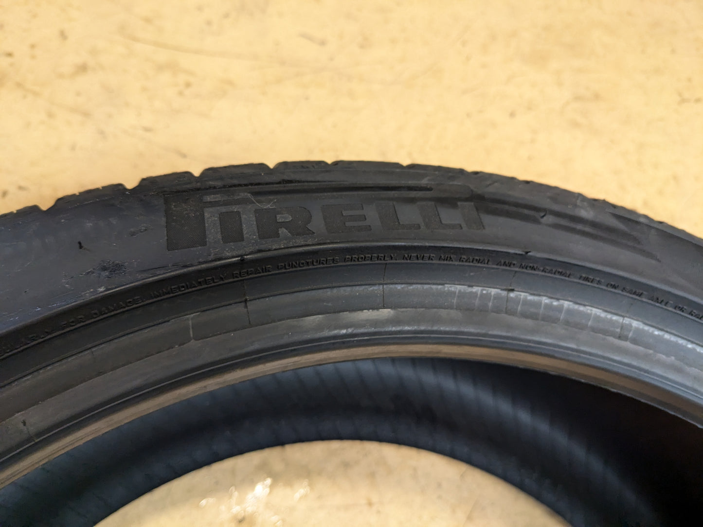 PIRELLI P ZERO ALL SEASON BSW P 245 40 20  99W XL UHP TIRE 4451000