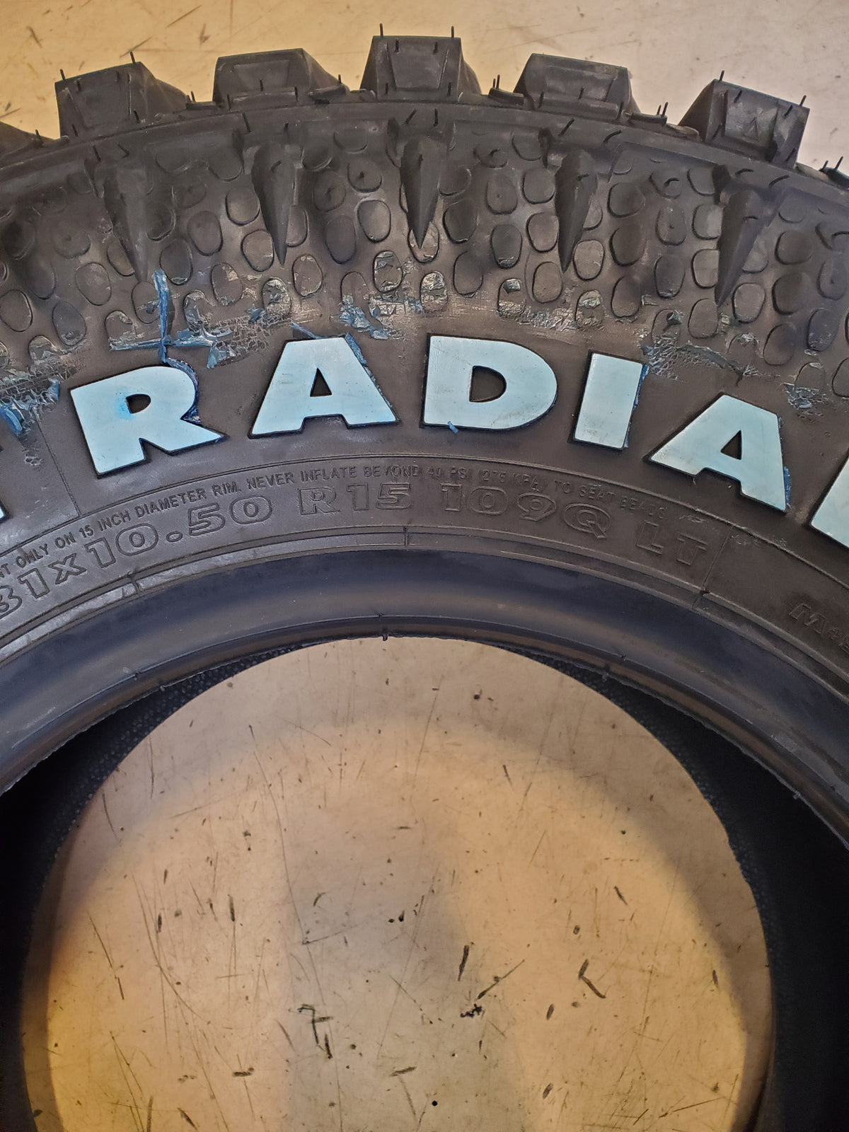 2 GT RADIAL KOMODO M/T PLUS RWL LT 31 10.50 15 109Q 6PLY MUD TIRES A288
