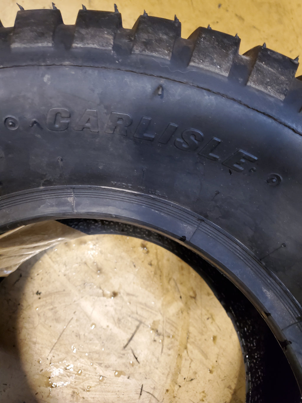 NOS CARLISLE TURF-SAVER BSW 24 12 12 2PLY LAWN TIRE 511409