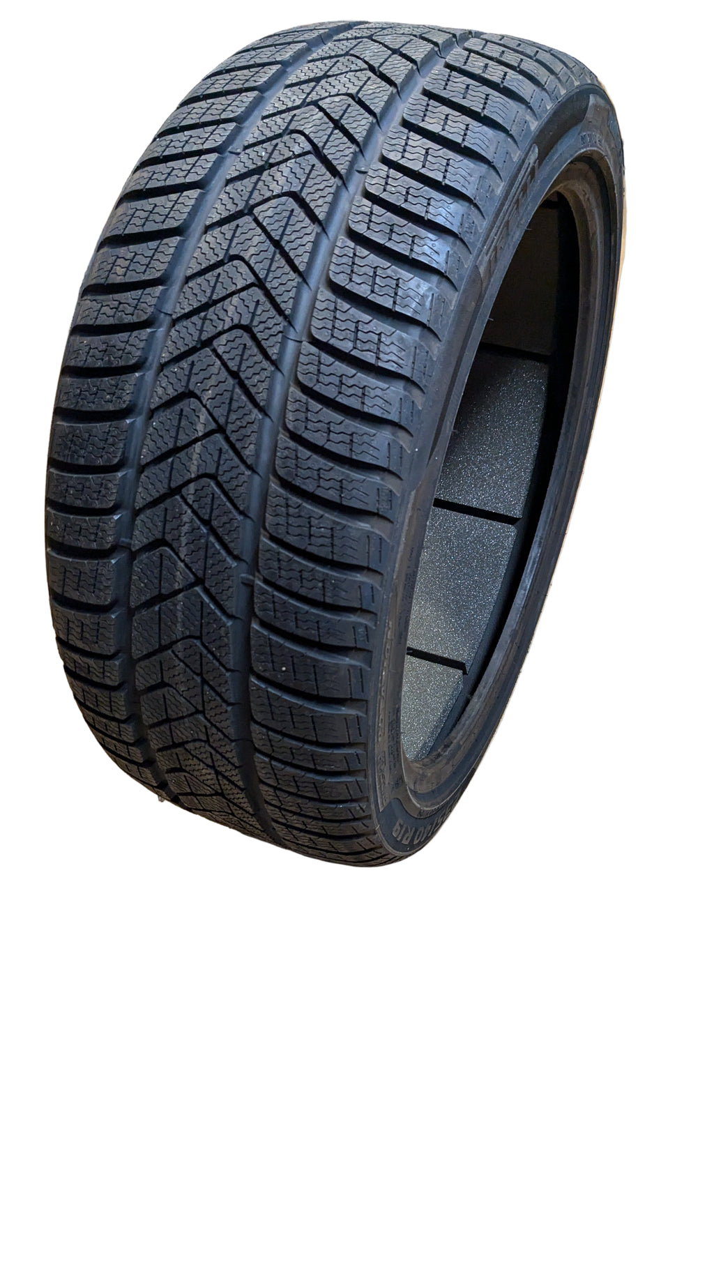 PIRELLI SOTTOZERO 3 BSW P 235 40 19 96V WINTER TIRE 2742600