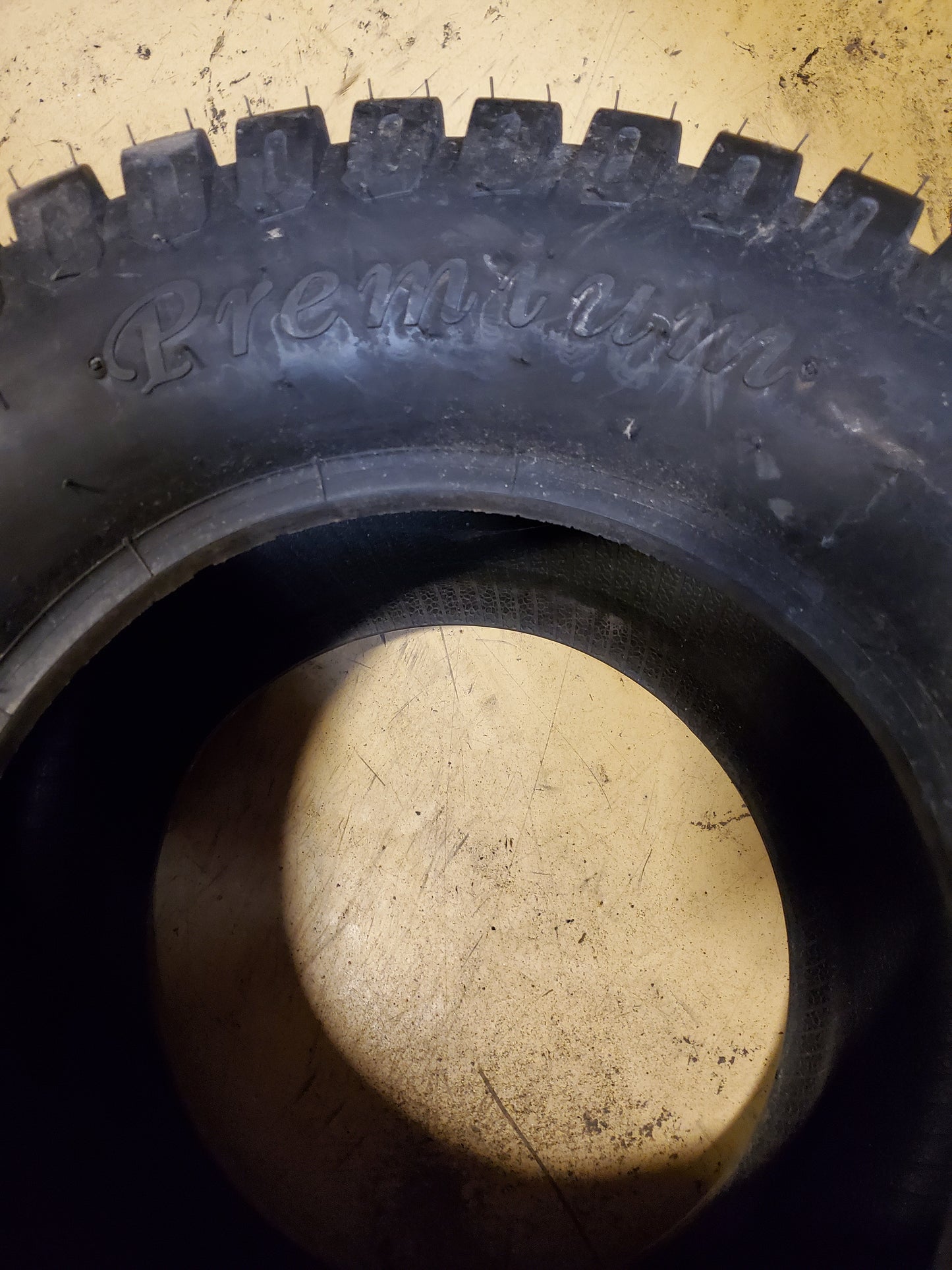 NOS PREMIUM HC332 BSW 24 12 12 4PLY LAWN TIRE PH241212