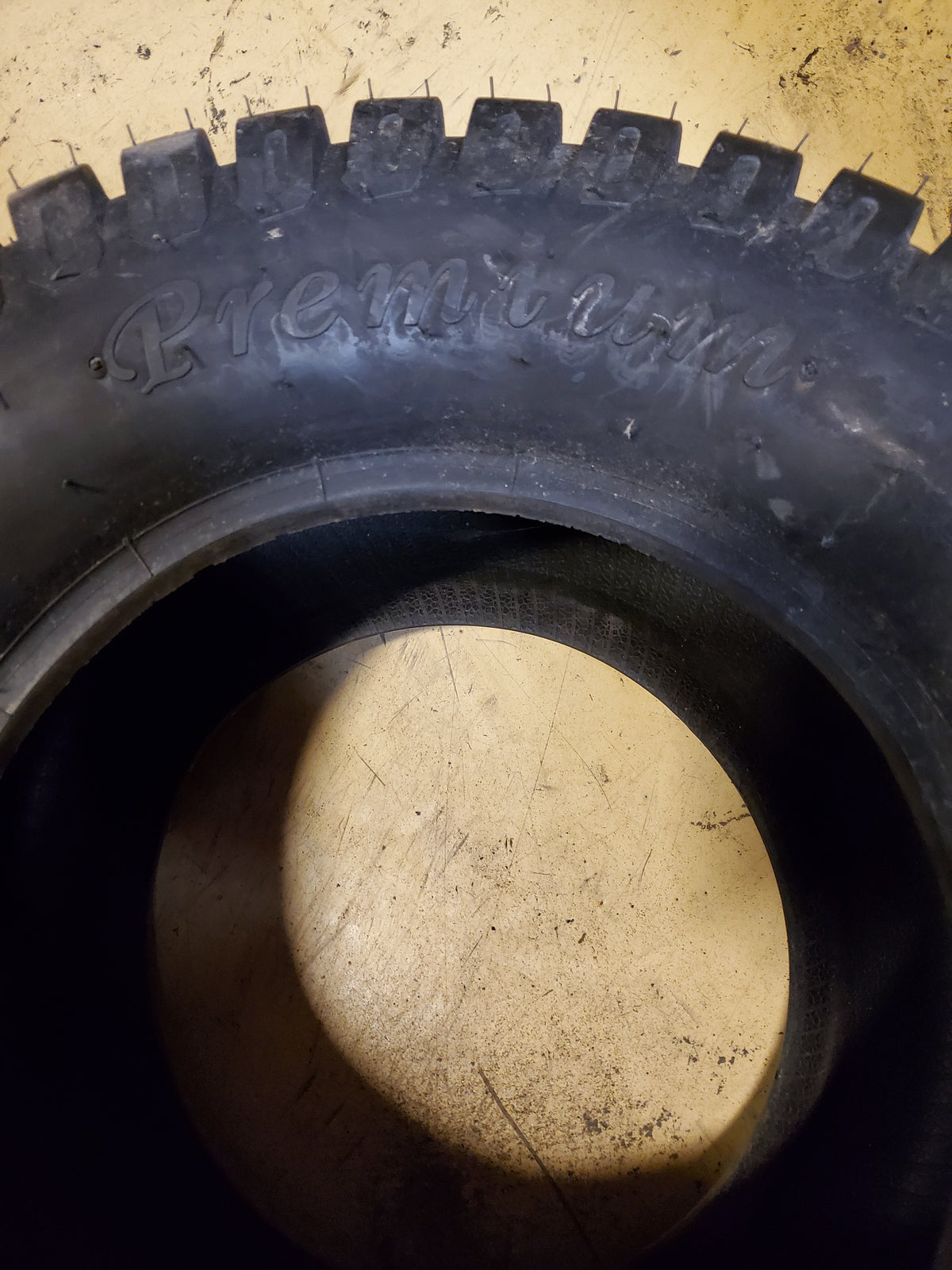 NOS PREMIUM HC332 BSW 24 12 12 4PLY LAWN TIRE PH241212