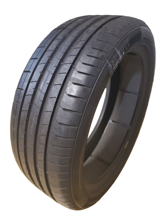 NOS PIRELLI P ZERO PZ4 SPORT FOAM BSW P 245 45 21 104Y XL UHP TIRE 3520400