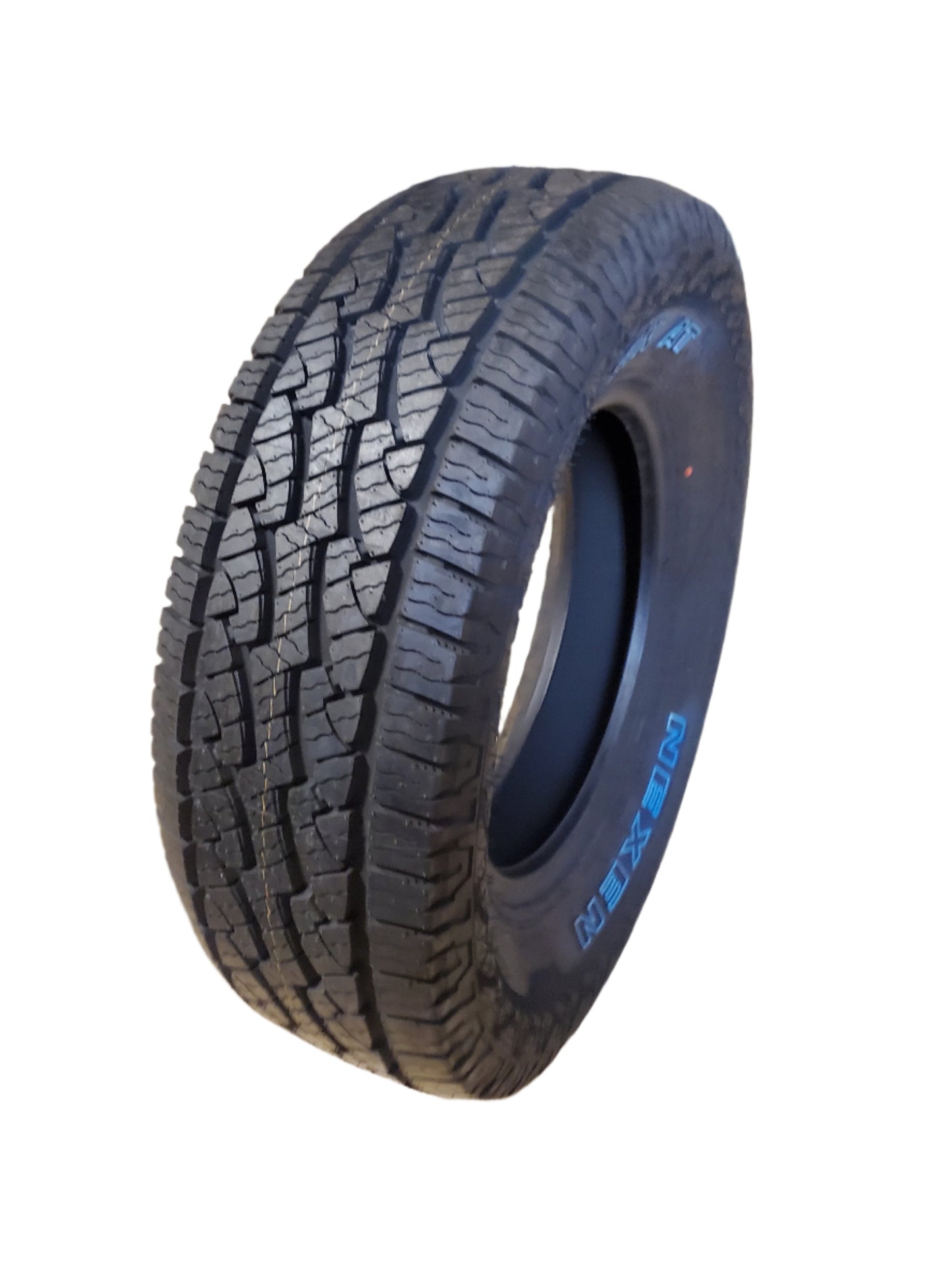 NEXEN ROADIAN AT PRO RA8 OWL P 265 70 17 115S ALL TERRAIN TIRE 13637NXK
