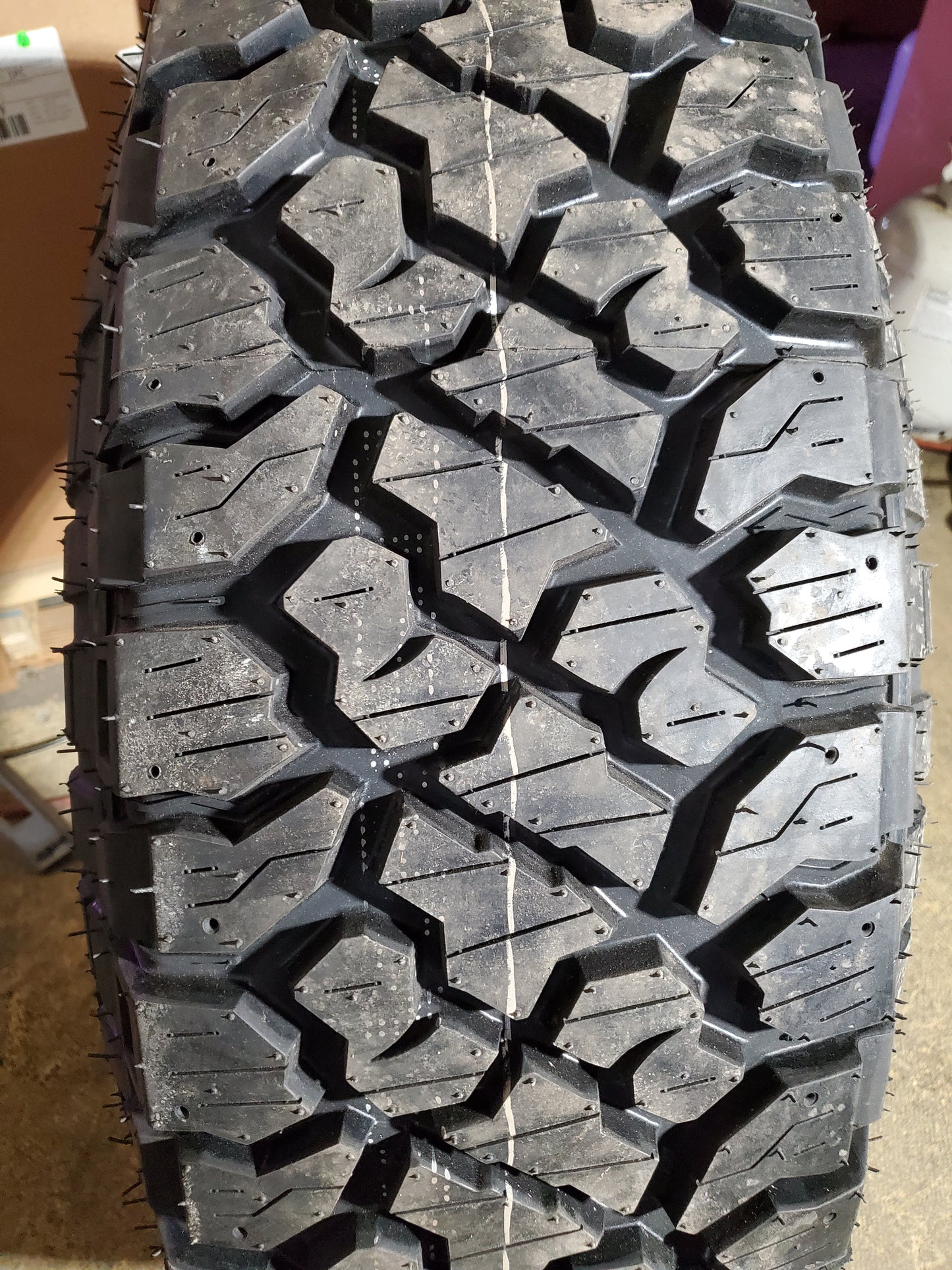KENDA KLEVER R/T KR601 BSW LT 285 75 18 129/126R 10PLY RUGGED TERRAIN TIRE 601024