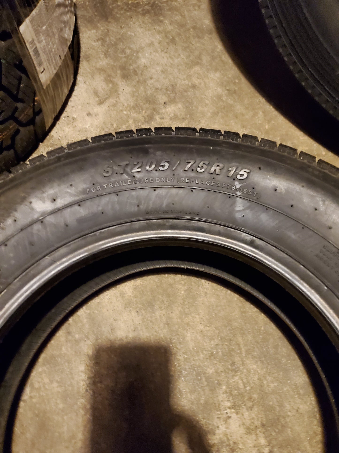 CARLSTAR RELIANCE RADIAL ST BSW ST 205 75 15 8PLY TRAILER TIRE 6H09596
