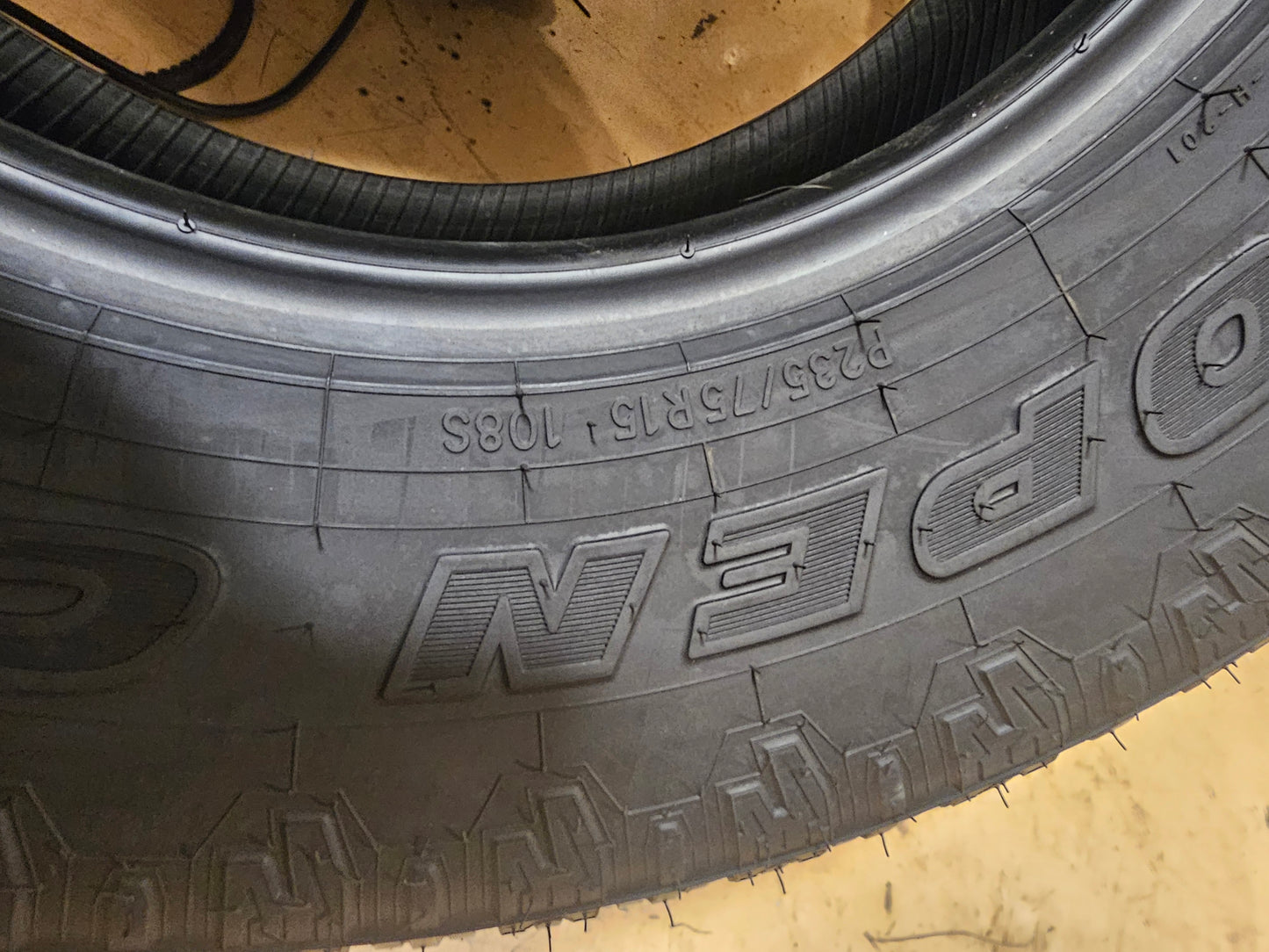 2 NOS TOYO OPEN COUNTRY AT AT II OWL P 235 75 15 108S SL ALL TERRAIN TIRES  352400
