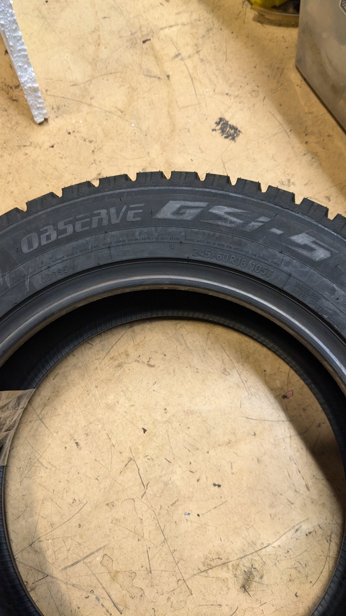 NOS TOYO OBSERVE GSI 5 BSW P 245 60 18 105T WINTER TIRE TIRE 130340