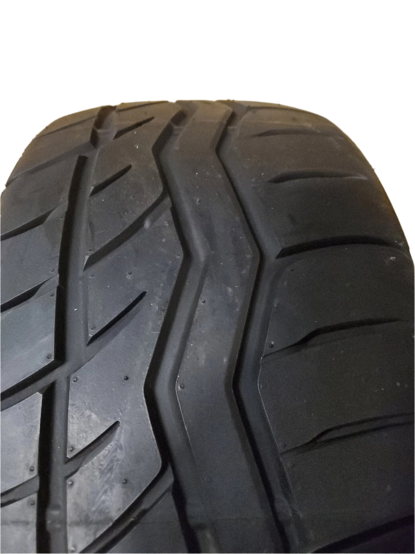 FALKEN AZENIS RT-615K+ BSW P 235 40 18 95W UHP TIRE 28537681