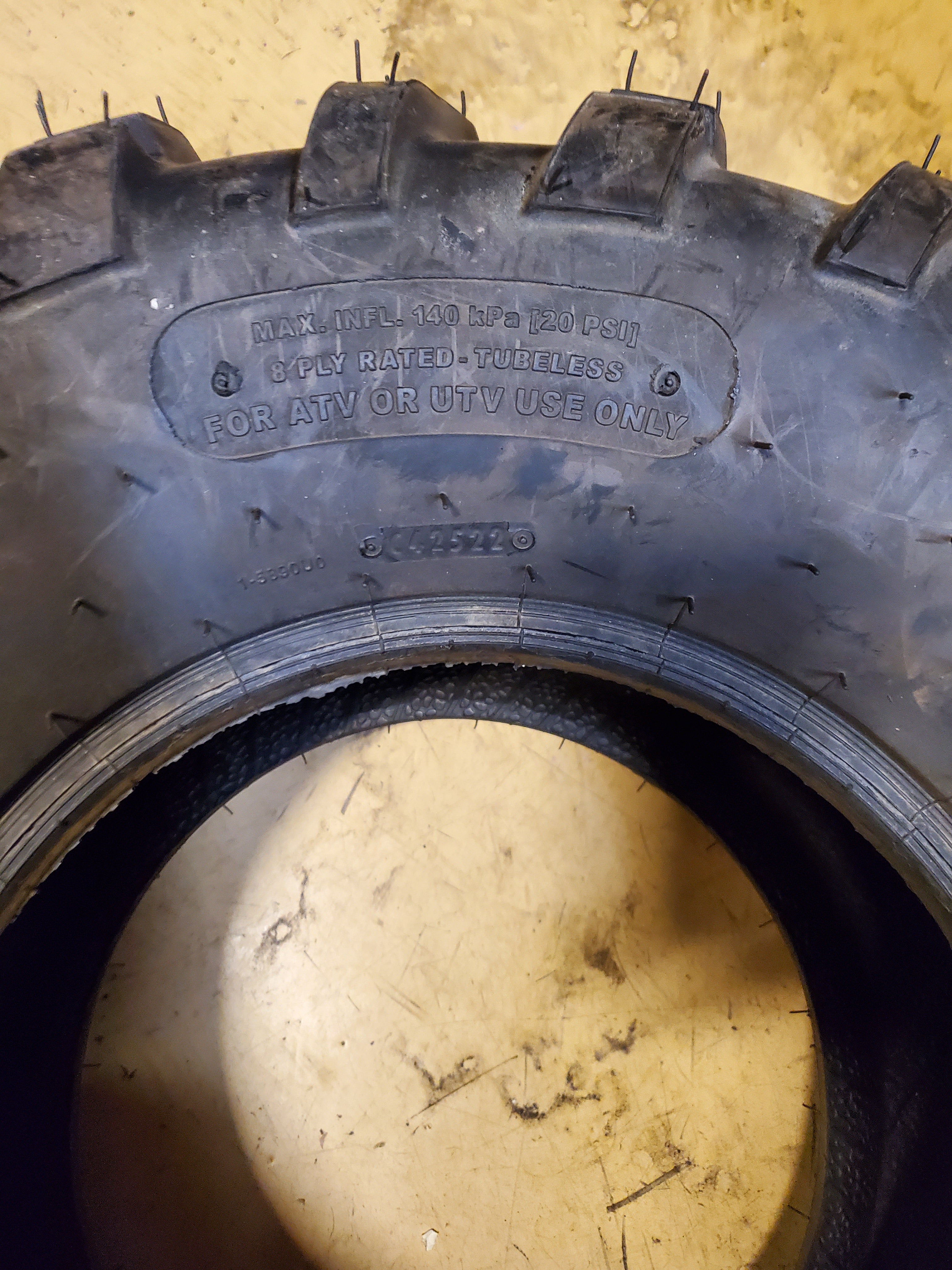 CARLISLE 489 XD BSW  27 11 12 8PLY ATV/UTV TIRE 6P1716