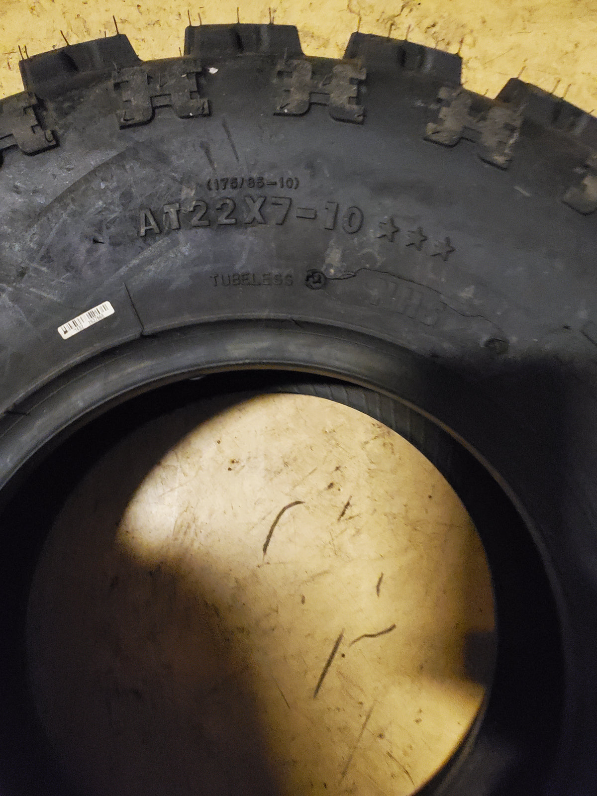 MAXXIS RAZR2 BSW AT 22 7 10 6PLY ATV/UTV TIRE TM00470100