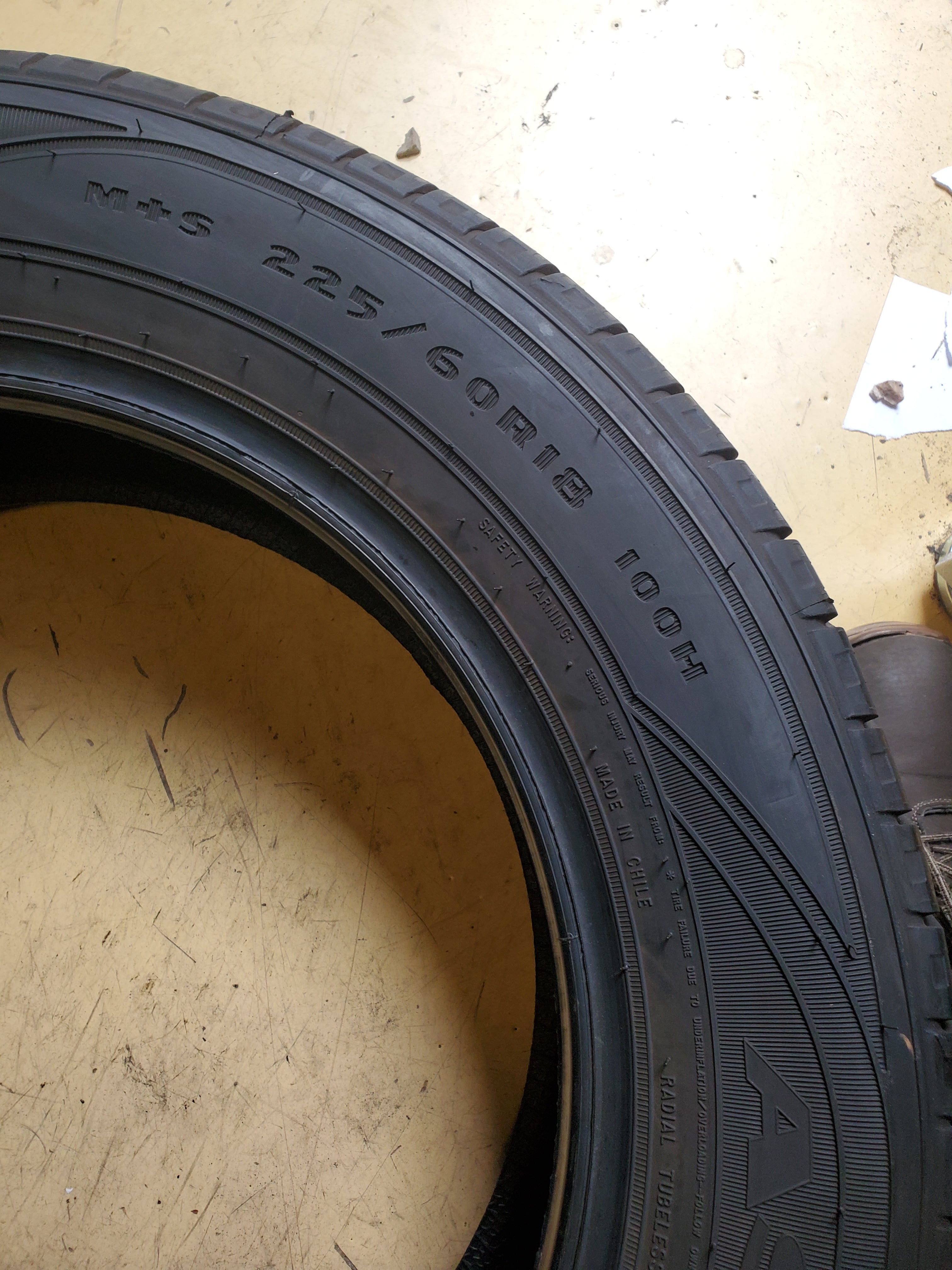 4 GOODYEAR ASSURANCE ALL-SEASON BSW P 225 60 18 100H TIRE 407795374