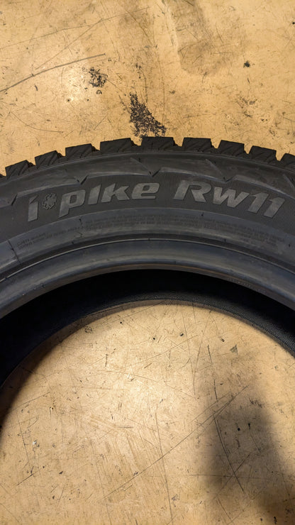 NOS HANKOOK I PIKE RW11 BSW P 275 55 20 111T WINTER TIRE 1009539