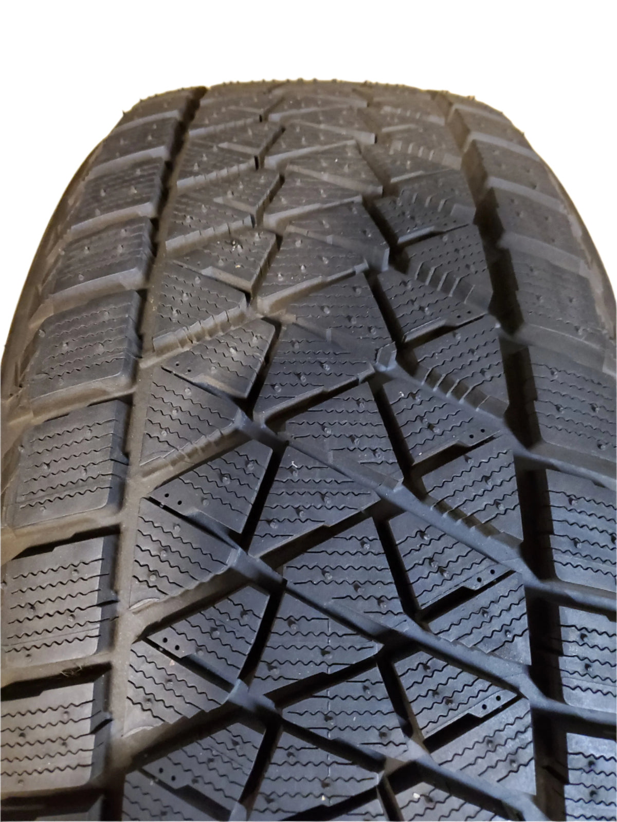 BRIDGESTONE BLIZZAK DM-V2 BSW P 255 50 20 109T XL WINTER TIRE 015947
