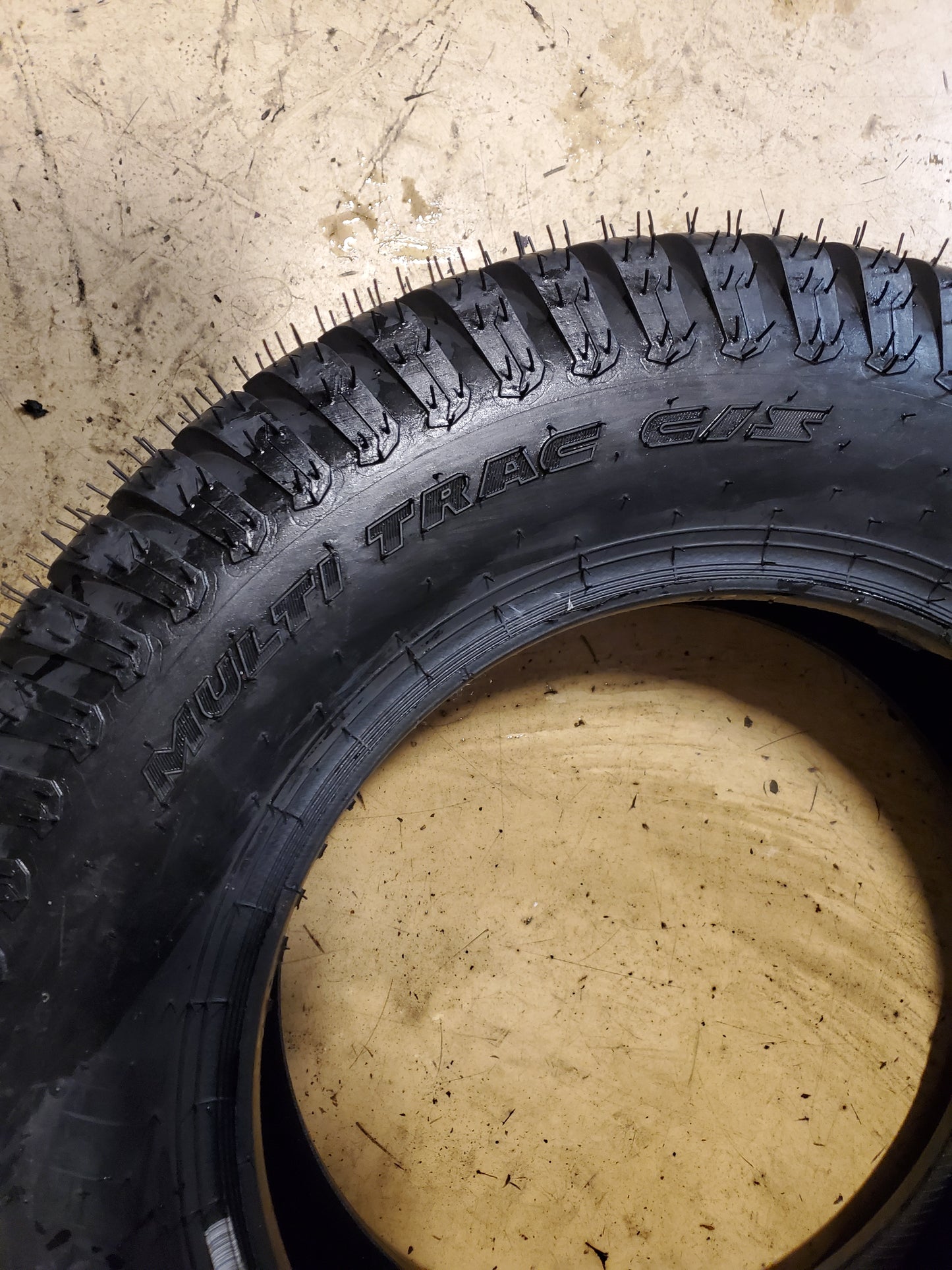 TITAN MULTI TRAC C/S BSW 28 8.5 15 6PLY TRACTOR TIRE TMT288515