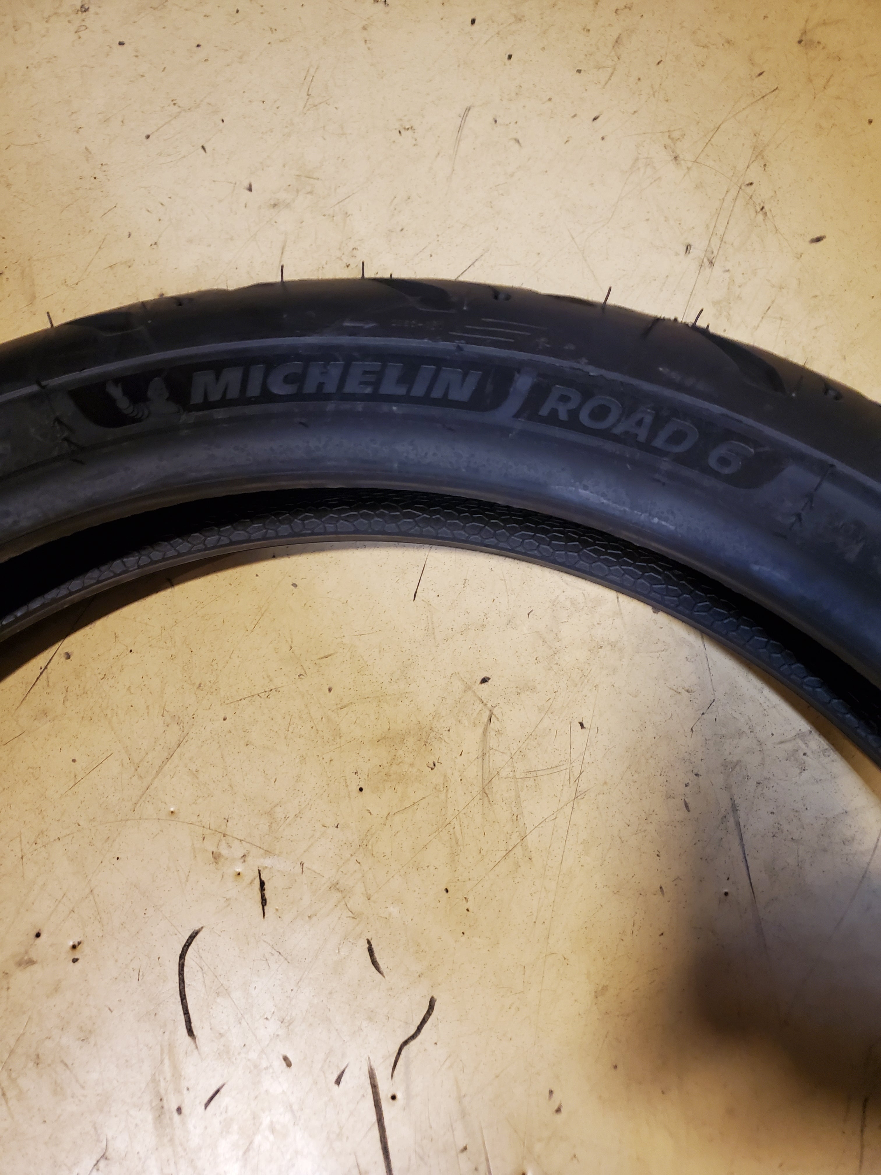 MICHELIN ROAD 6 BSW  120 70 19 60W FRONT MOTORCYCLE TIRE 50551