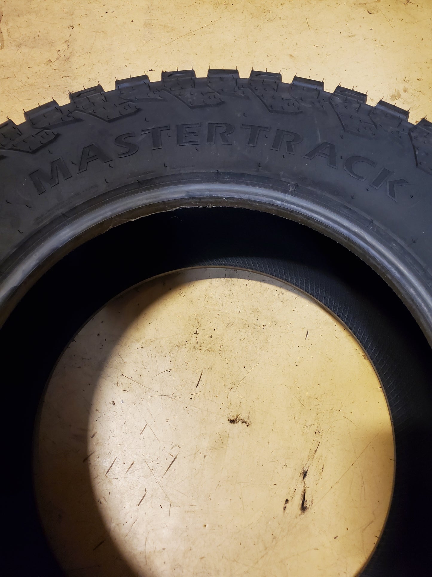 (KSL ONLY) 2 MASTERTRACK BADLANDS R/T BSW LT 37 12.5 20 128Q 12PLY MASTRT014