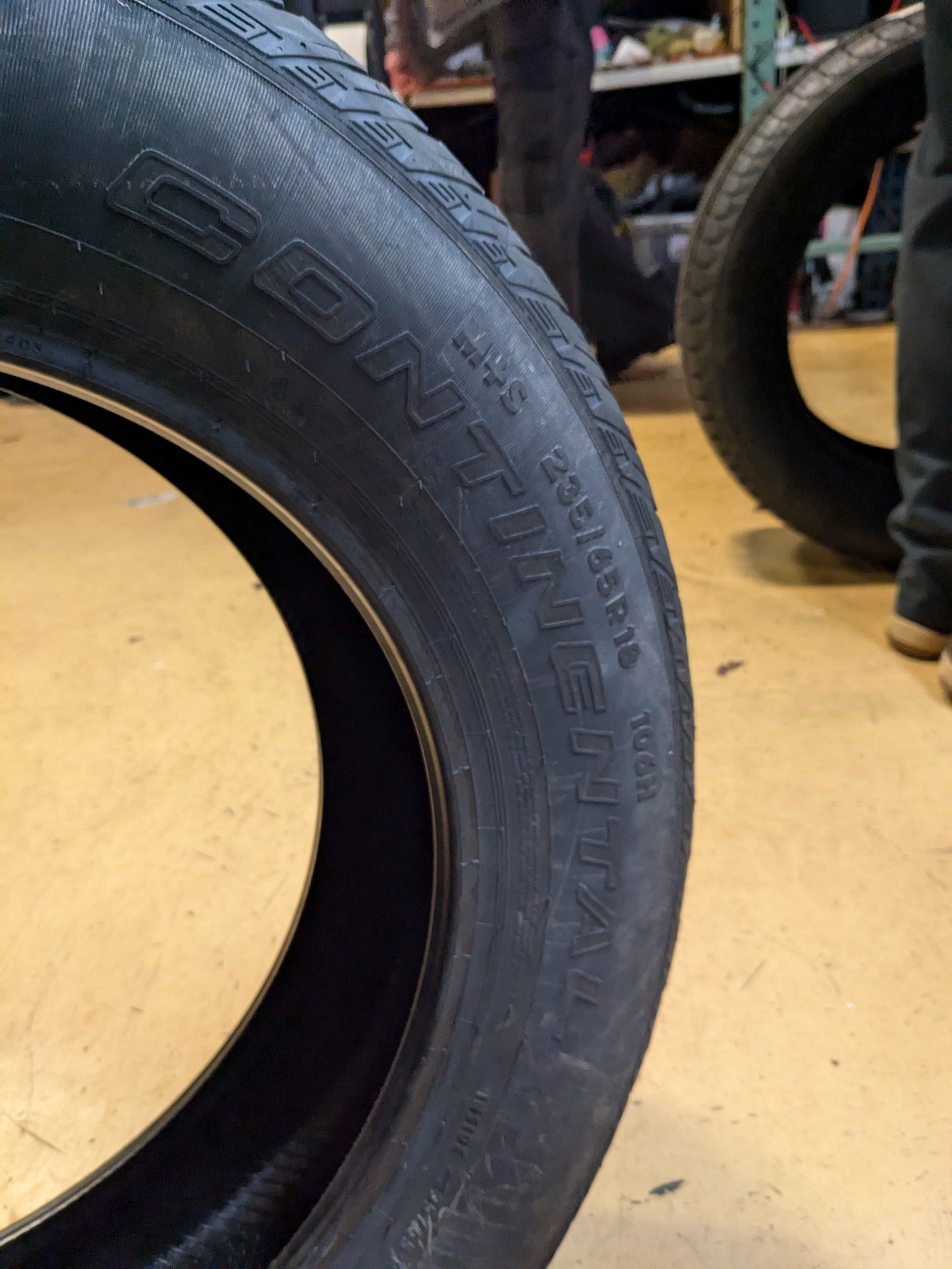 CONTINENTAL CROSSCONTACT LX SPORT TPC SPEC P 235 65 18 106H SL ALL SEASON TIRE 15507900000