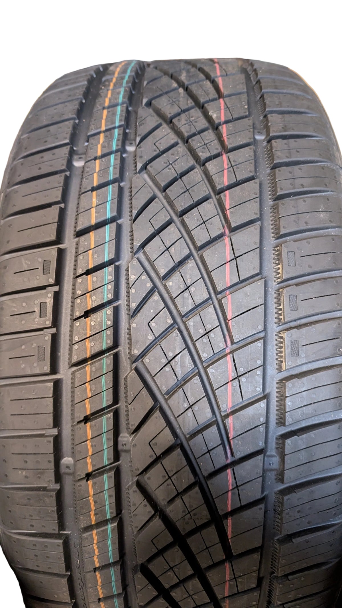 CONTINENTAL EXTREMECONTACT DWS06 PLUS P 255 40 18 99Y XL UHP TIRE 15573160000