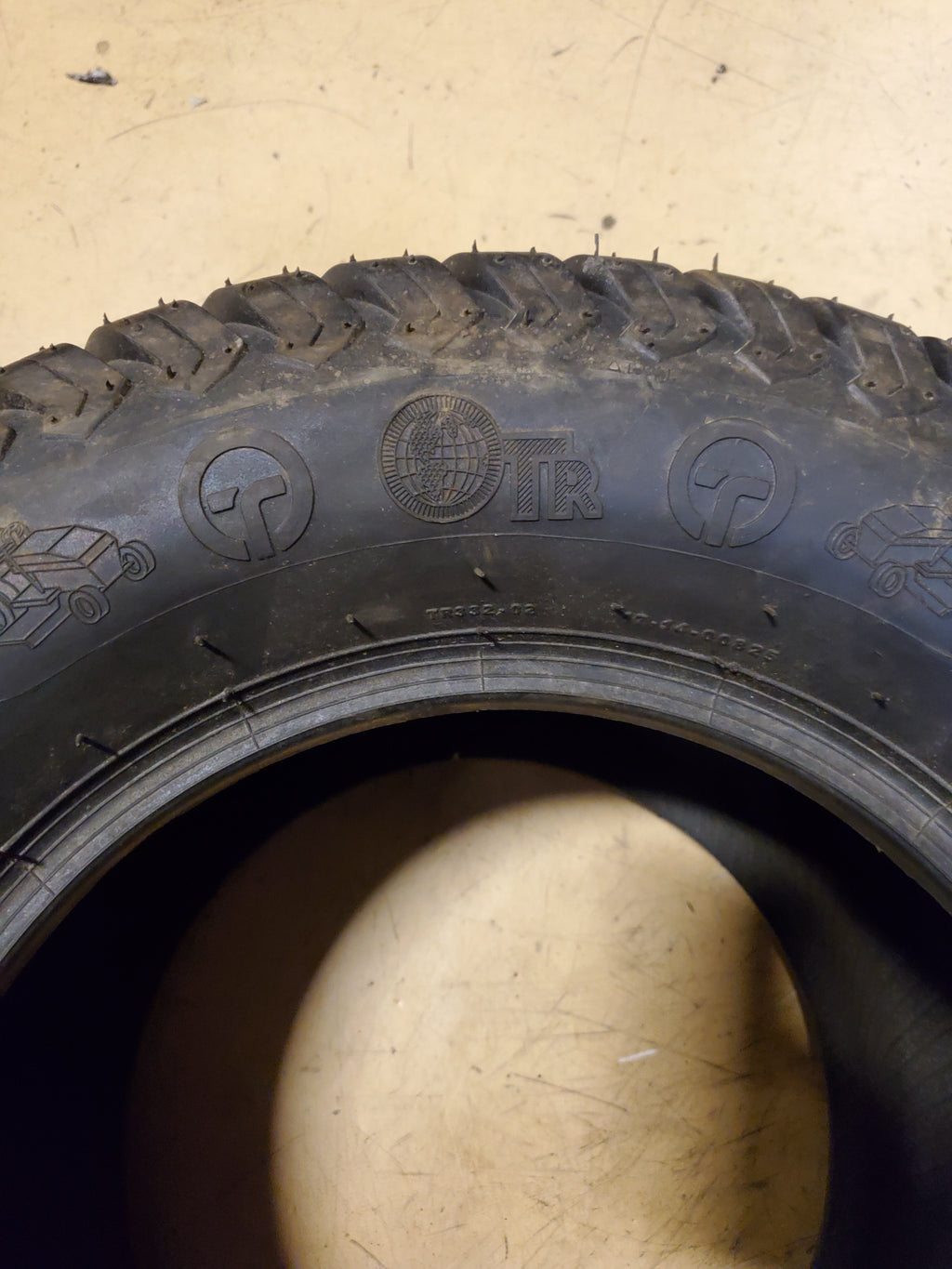 OTR LITEFOOT BSW  24 12 12 4PLY ATV/UTV TIRE T40424120012