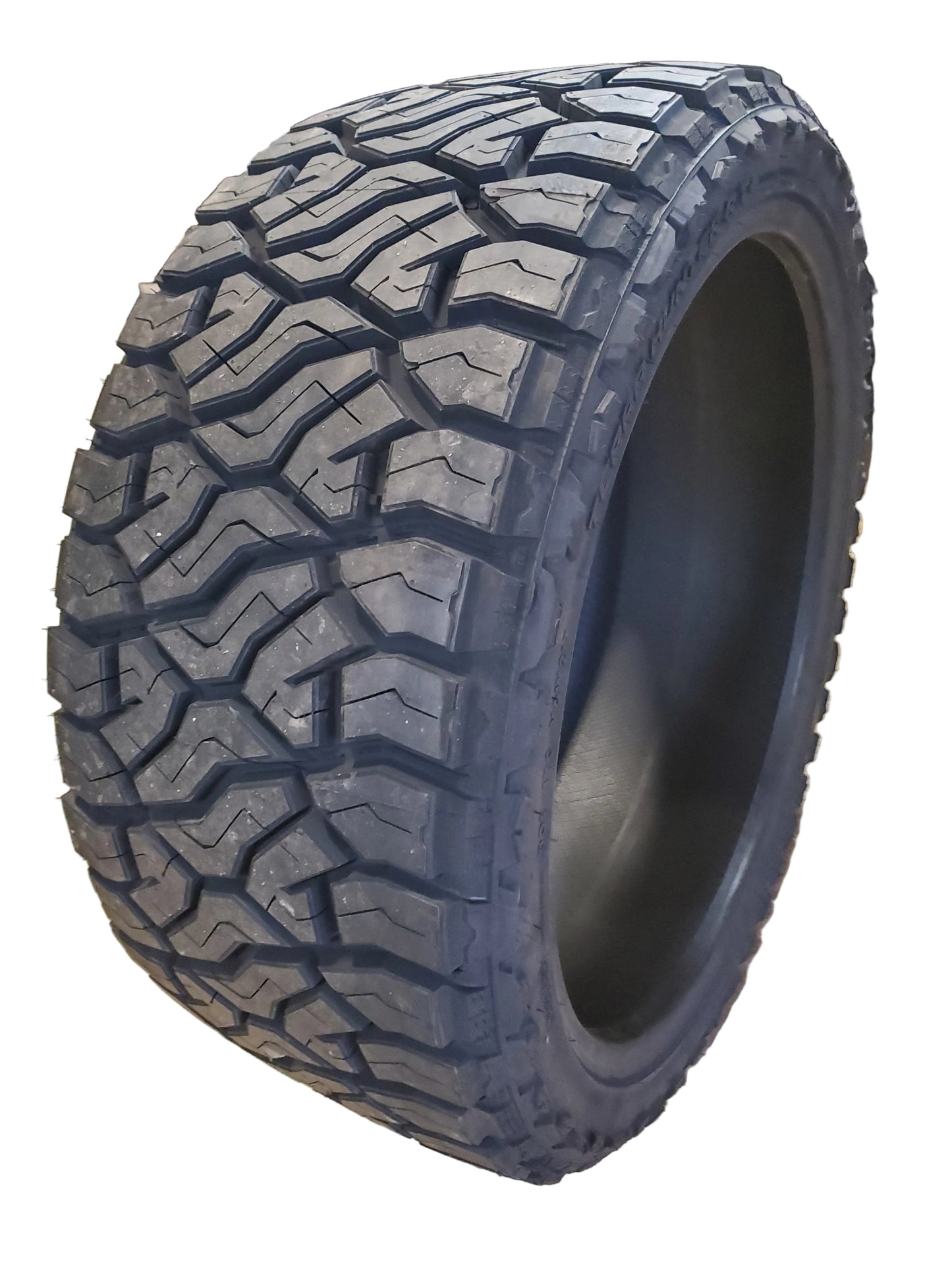 VENOM POWER TERRA HUNTER R/T+ LT 33 12.5 24 106Q 12PLY RUGGED TIRE TVPRT17
