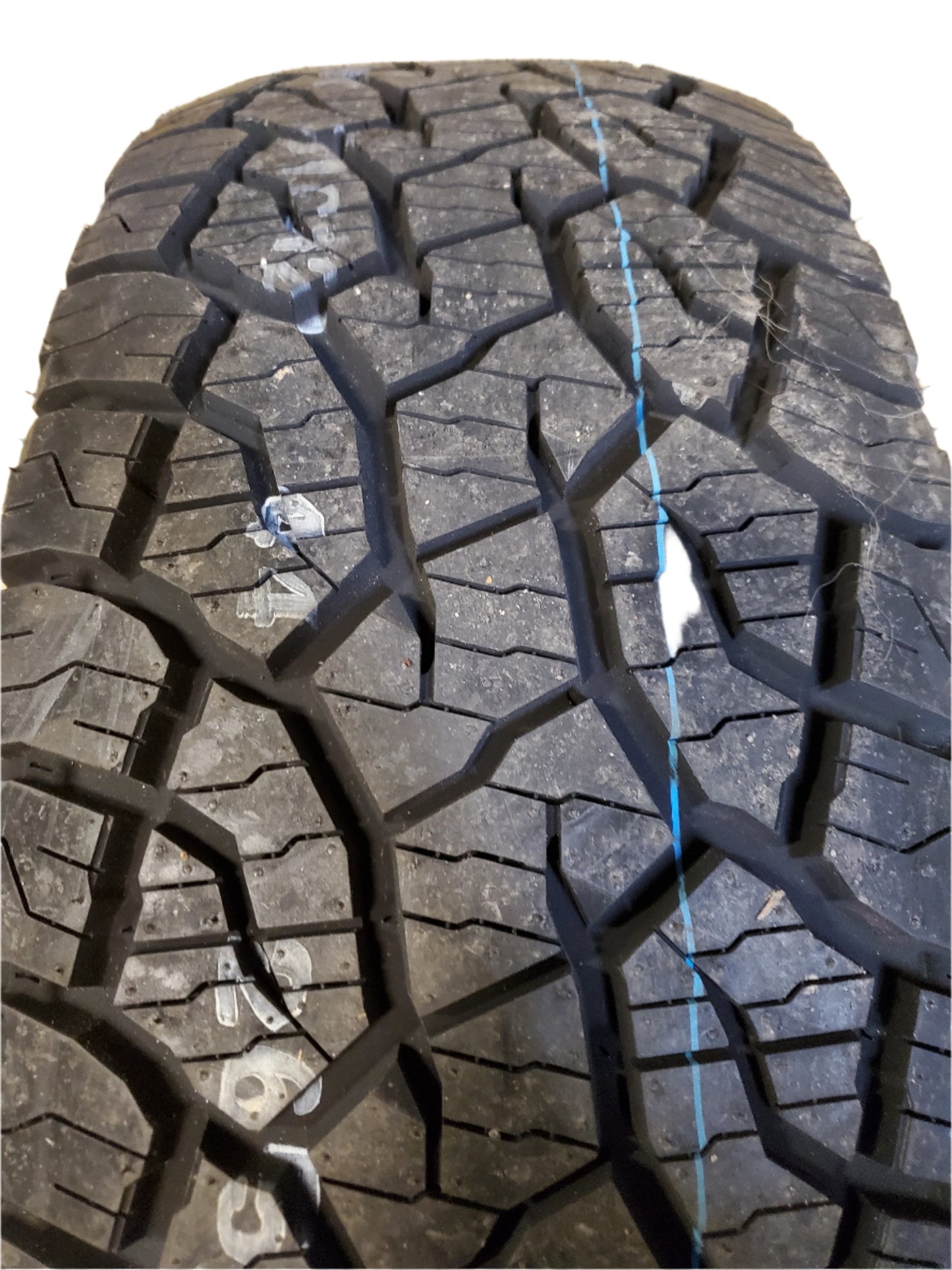 KUMHO ROAD VENTURE AT52 BSW P 265 70 16 112T ALL TERRAIN TIRE 2283783
