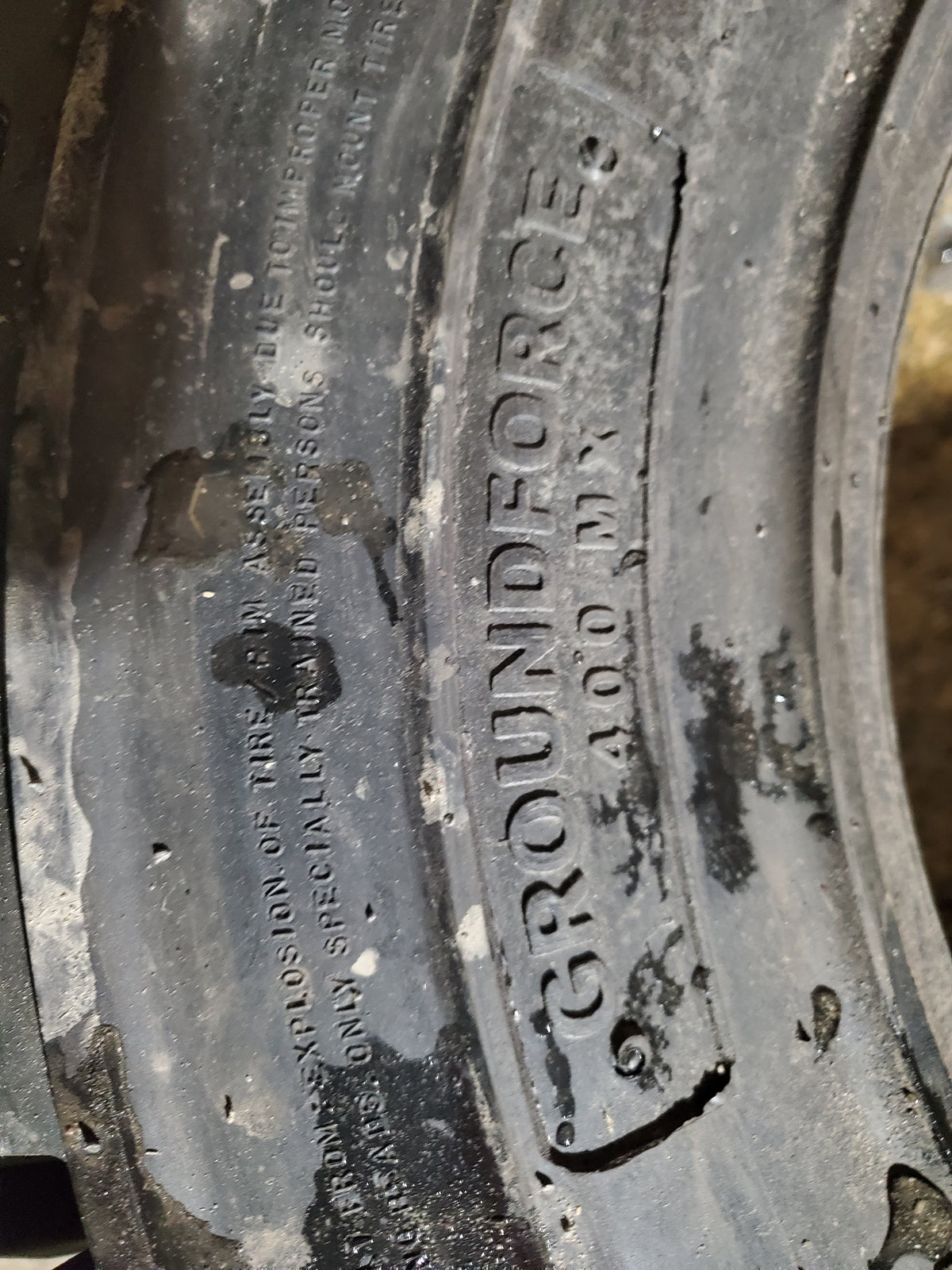 NOS CARLSTAR GROUND FORCE 400 MX BSW  12 16.5 147A2 14PLY SKIDSTEER TIRE 6X17073