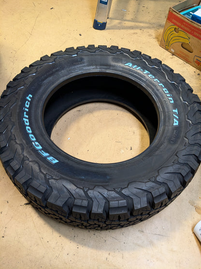 (KSL ONLY) BFGOODRICH ALL TERRAIN T/A KO2 RWL LT 265 65 17 120/117S LRE 10 PLY ALL TERRAIN TIRE 16681