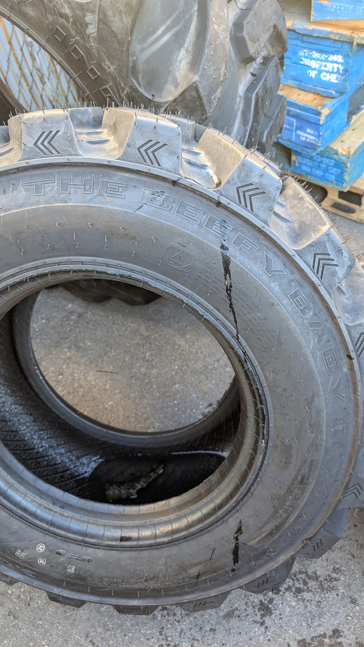 GALAXY THE BEEFY BABY III BSW 14 17.5 14PLY INDUSTRIAL TIRE 112278
