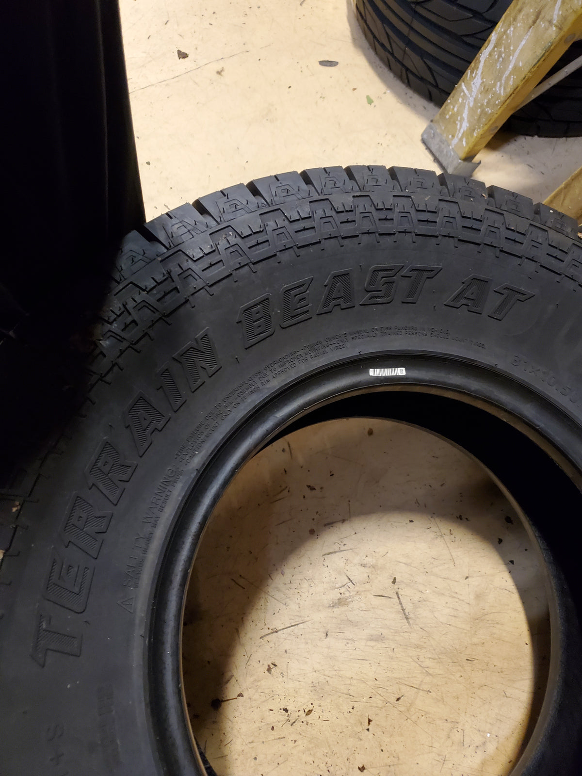 2 LEXANI TERRAIN BEAST AT BSW LT 31 10.5 15 109S 6PLY ALL TERRAIN TIRE LXSTAT1510500