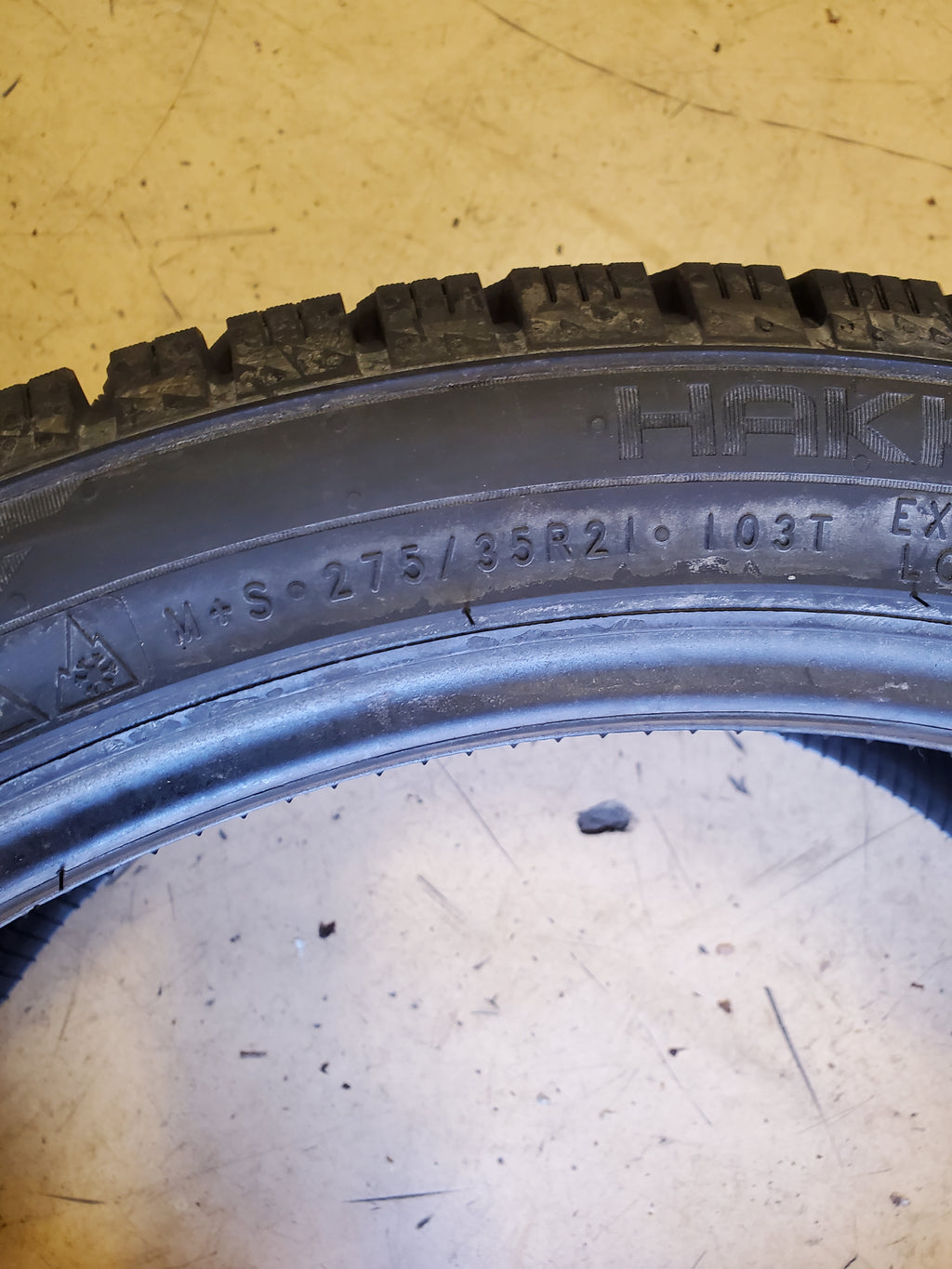 4 NOKIAN HAKKAPELIITTA R5 EV FOAM BSW P 275 35 21 103T XL WINTER TIRE TF00023
